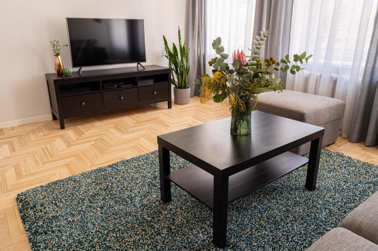 Lovely Apartment In The City Center Kaunas Exterior foto